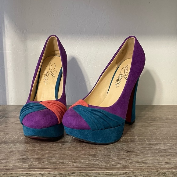 Platform Shoes - Picture 3 of 6